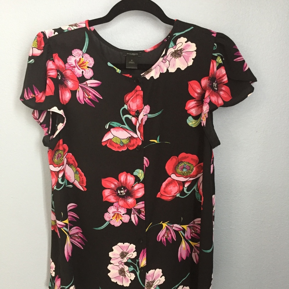 Ann Taylor Black and All Over Floral - M